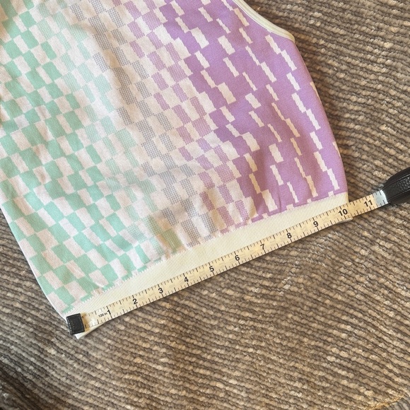 Fabletics || NWOT Kerri Seamless Crop Tank (S) - Picture 7 of 9